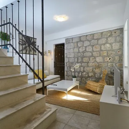 Olaf Apartment *